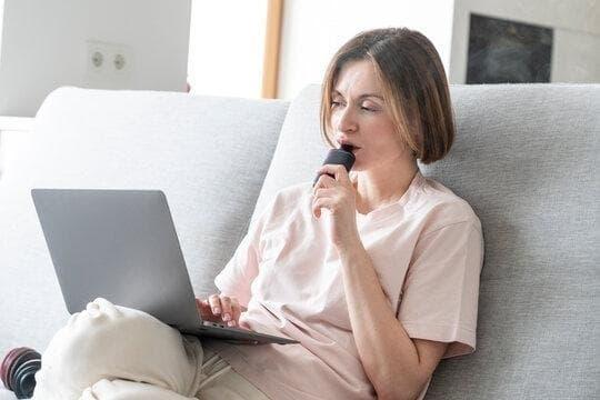 Elektromos Cigi Consumer Guide as Communities Debate Health Risks and Regulators Crack Down on banned e cigarettes
